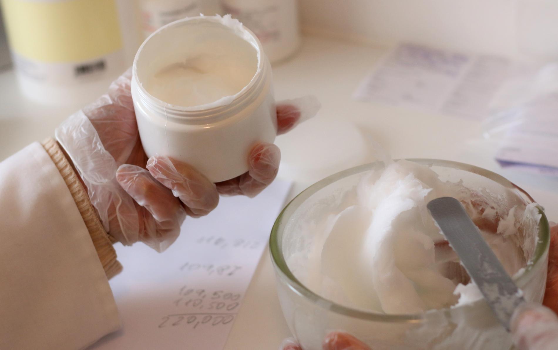37--Farmacia Pedrezuela - Lda Nieves Camacho Asesoramiento dermocosmético